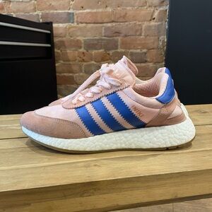 Adidas Iniki sneakers